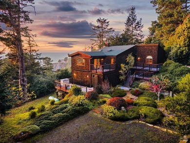 Beach Home For Sale in Elk, California