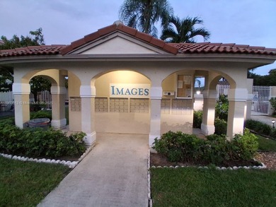 Beach Townhome/Townhouse For Sale in Pembroke Pines, Florida
