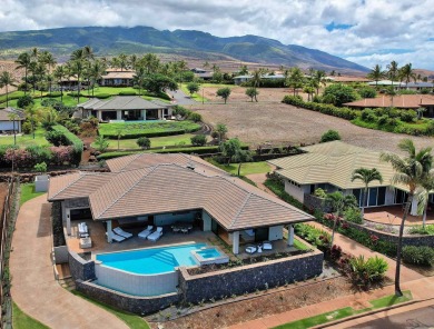 Beach Home For Sale in Lahaina, Hawaii