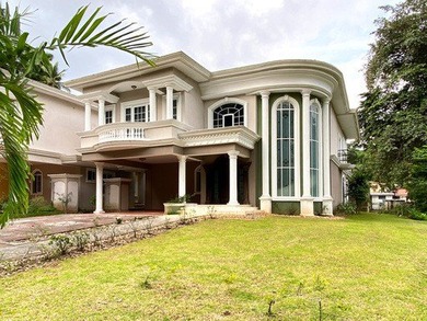 Beach Home For Sale in Panama City, 