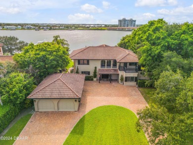 Beach Home For Sale in New Smyrna Beach, Florida