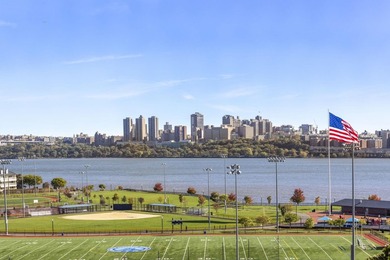 Beach Home For Sale in Edgewater, New Jersey