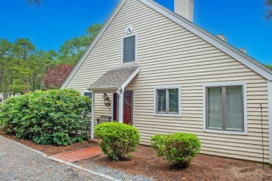 Beach Condo For Sale in Mashpee, Massachusetts