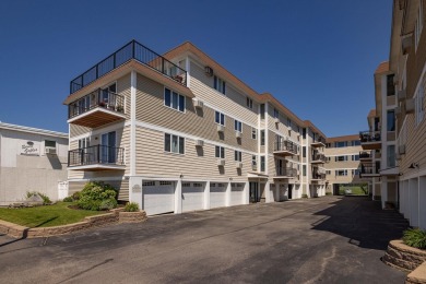 Beach Condo For Sale in Hampton, New Hampshire