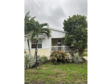 Beach Home For Sale in Palm Beach Gardens, Florida