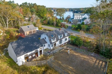 Beach Home For Sale in Southport, Maine