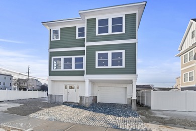 Beach Home For Sale in Ortley Beach, New Jersey