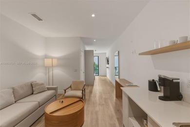 Beach Condo For Sale in Miami, Florida