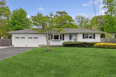 Beach Home For Sale in East Moriches, New York