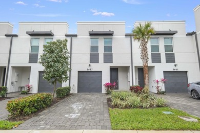 Beach Townhome/Townhouse Active Under Contract in West Palm Beach, Florida