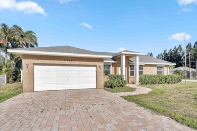 Beach Home For Sale in Pinellas Park, Florida