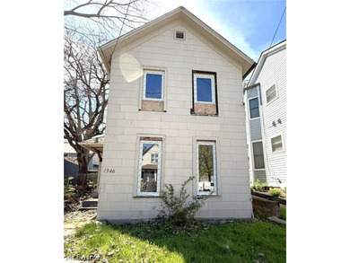 Beach Home For Sale in Cleveland, Ohio