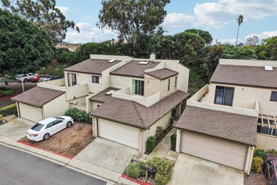 Beach Townhome/Townhouse For Sale in La Jolla, California