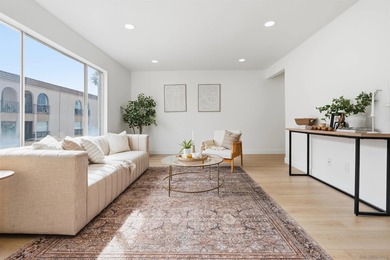 Beach Condo For Sale in San Diego, California