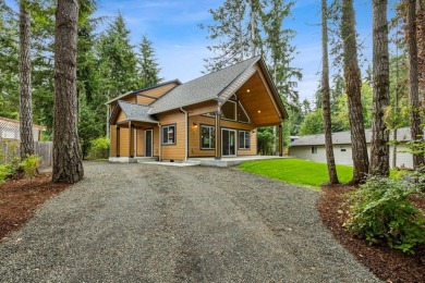 Beach Home For Sale in Shelton, Washington