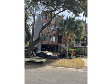 Beach Home Sale Pending in Hilton Head Island, South Carolina