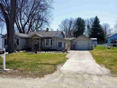 Beach Home For Sale in Lexington, Michigan