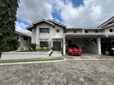 Beach Home For Sale in Panama City, 