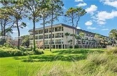 Beach Condo For Sale in Hilton Head Island, South Carolina