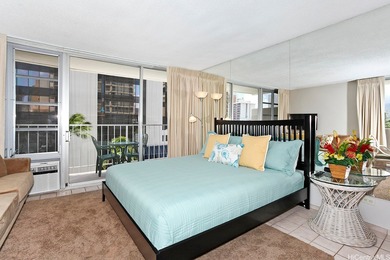 Beach Condo For Sale in Honolulu, Hawaii