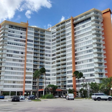 Beach Condo For Sale in Miami, Florida