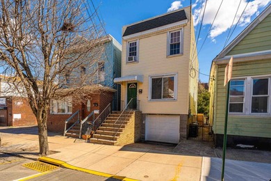 Beach Home For Sale in Guttenberg, New Jersey