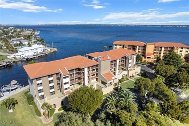 Beach Condo For Sale in Cape Coral, Florida