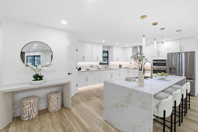Beach Home For Sale in West Palm Beach, Florida