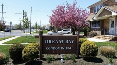 Beach Condo For Sale in Ventnor, New Jersey