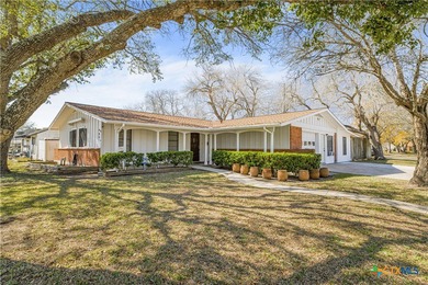 Beach Home For Sale in Port Lavaca, Texas