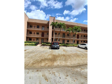 Beach Condo For Sale in Sunrise, Florida