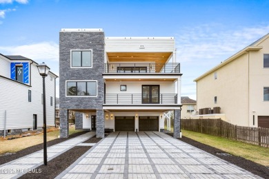 Beach Home For Sale in Sea Bright, New Jersey