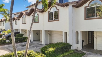 Beach Townhome/Townhouse For Sale in St. Petersburg, Florida