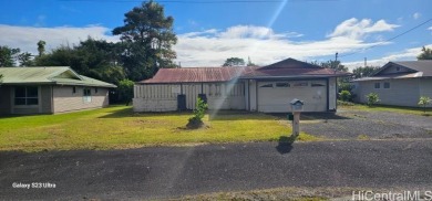 Beach Home For Sale in Hilo, Hawaii