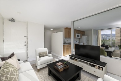 Beach Condo For Sale in Honolulu, Hawaii