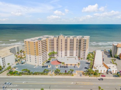 Beach Condo For Sale in Daytona Beach Shores, Florida