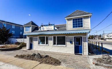 Beach Home For Sale in Surf City, New Jersey