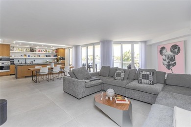 Beach Condo For Sale in Aventura, Florida