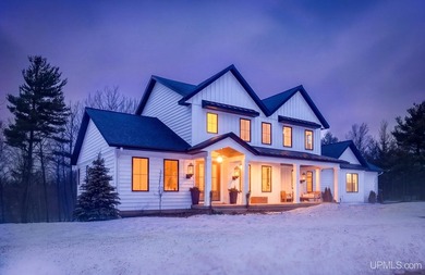 Beach Home For Sale in Marquette, Michigan