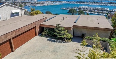 Beach Home For Sale in San Diego, California