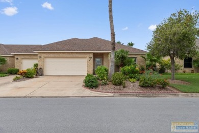 Beach Townhome/Townhouse For Sale in Laguna Vista, Texas