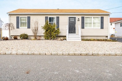 Beach Home Sale Pending in Toms River, New Jersey