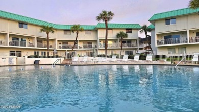 Beach Condo For Sale in Ormond Beach, Florida