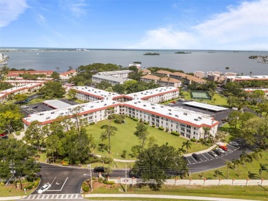 Beach Condo For Sale in Dunedin, Florida