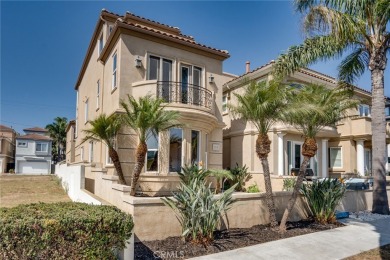 Beach Home Sale Pending in Huntington Beach, California