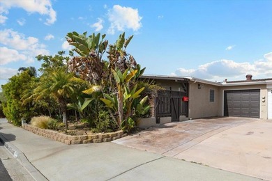 Beach Condo Active Under Contract in Encinitas, California