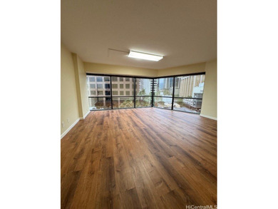 Beach Condo For Sale in Honolulu, Hawaii