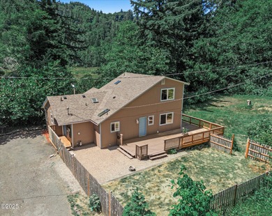 Beach Home For Sale in Toledo, Oregon