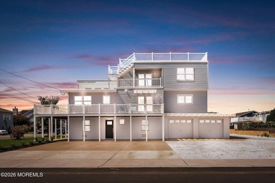 Beach Home For Sale in Ship Bottom, New Jersey