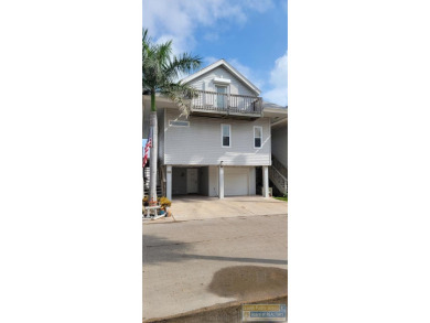 Beach Home Sale Pending in Port Isabel, Texas